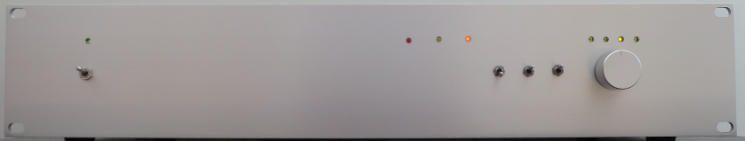 フロントパネル